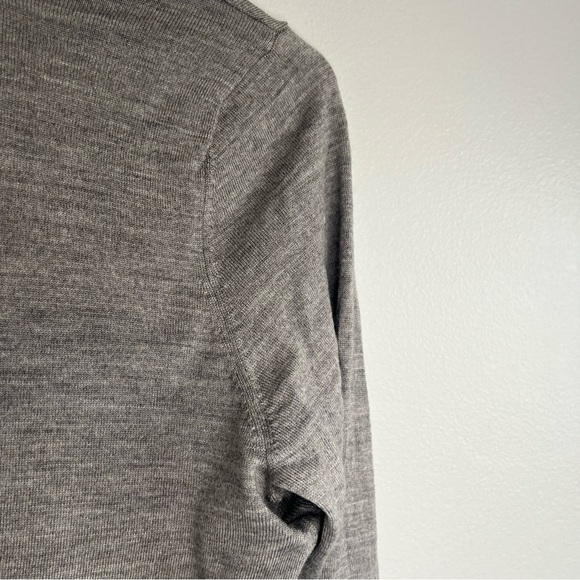 WHBM Womens 100% Wool Knit Metal Button Up Cardigan Gray Sz L Pocket Lightweight - Picture 11 of 11